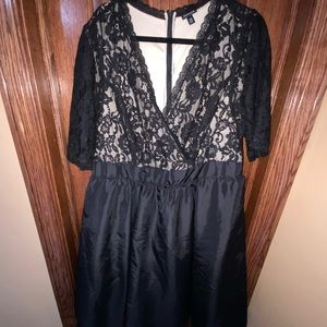 Torrid Dress Black/Cream Lace Floral Dress Size 20 [LIKE NEW]